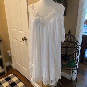 Boutique white laced dress